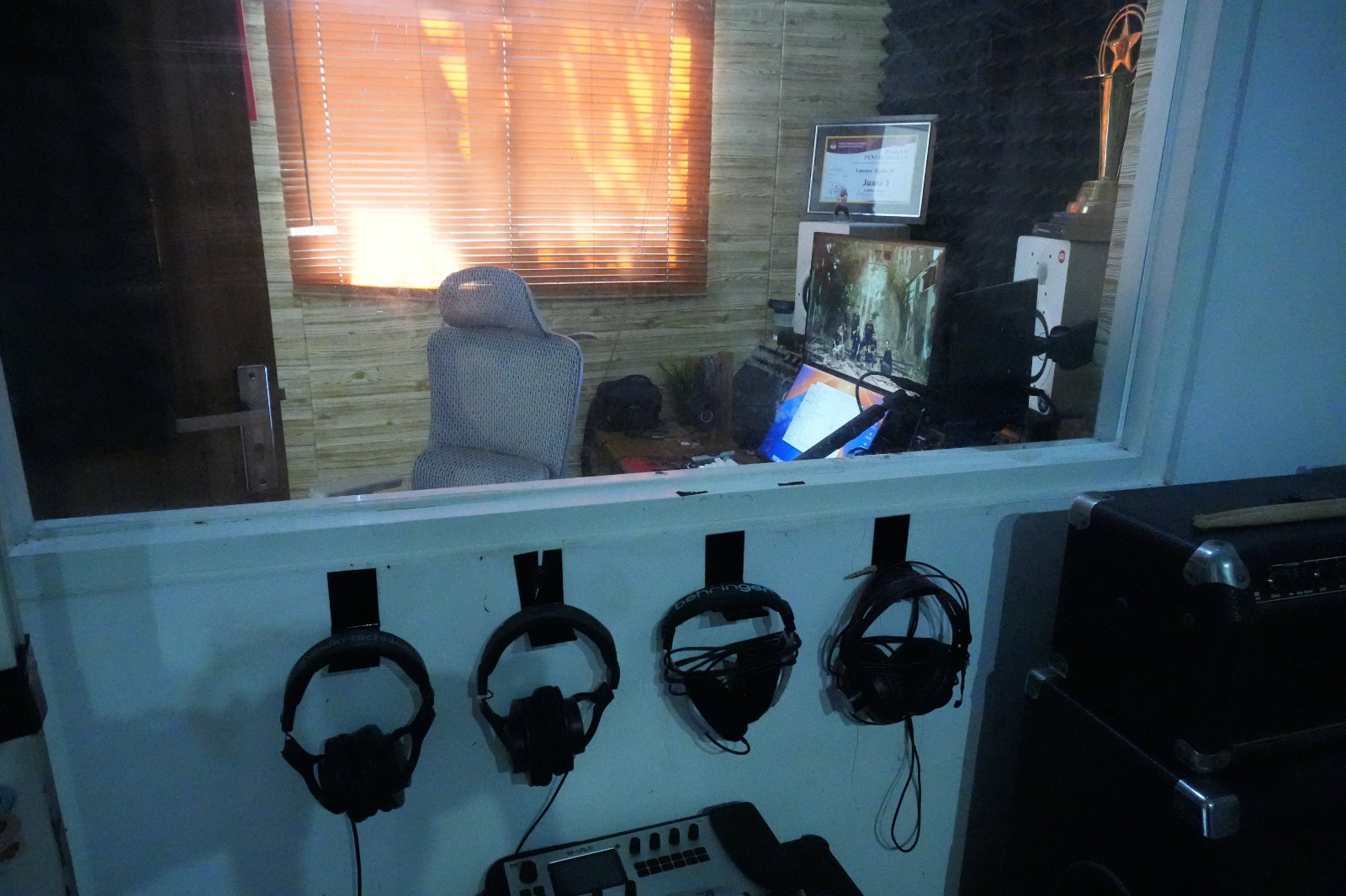 DS50, SHP 580, HP1000, DS-80 Headphone